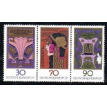 Alemanha Bundespost 1977 - 37.080 3 selos novo destacados do bloco