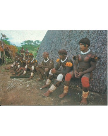 Índios Waurás em Descanso, após Uma Dança da Cerimônia do Kwarup - Reserva do Xingu 12.235