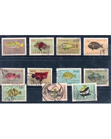 1940 Moçambique 11 selos peixes 31.809 carimbados