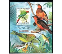 Periquitos Moçambique 2012 Araras 37.098 Bloco Mint